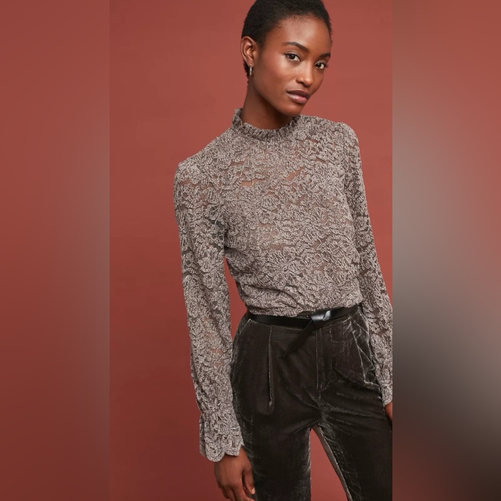 ERI + ALI Anthro Mauve Lace Boho High Neck‎ Flutter Long Sleeve Size M